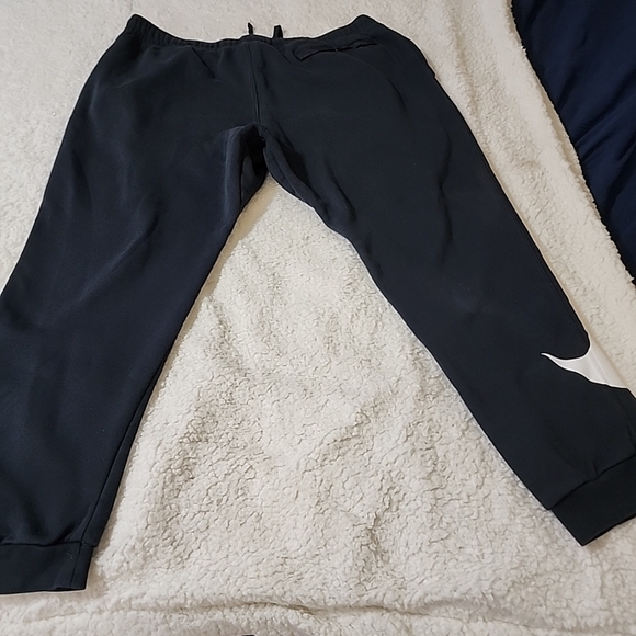 Nike Men XXL Black Fleece Joggers Sweatpants. - Picture 8 of 8